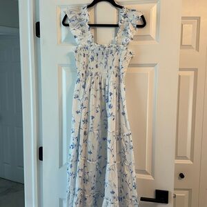 Hill House Ellie Nap Dress - Blue Botanical. Size M.